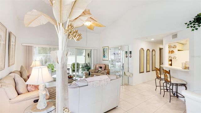 6770 FAIRWAY GARDENS DRIVE, Bradenton, FL 34203