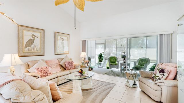 6770 FAIRWAY GARDENS DRIVE, Bradenton, FL 34203