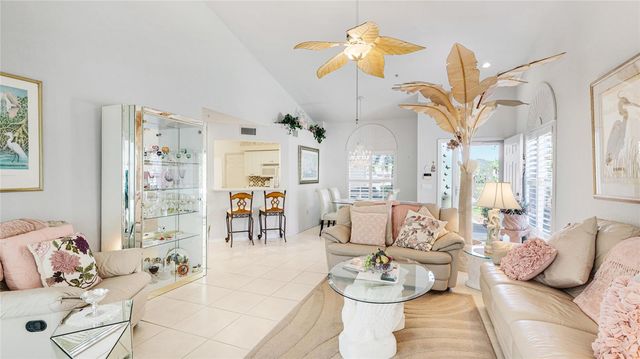 6770 FAIRWAY GARDENS DRIVE, Bradenton, FL 34203