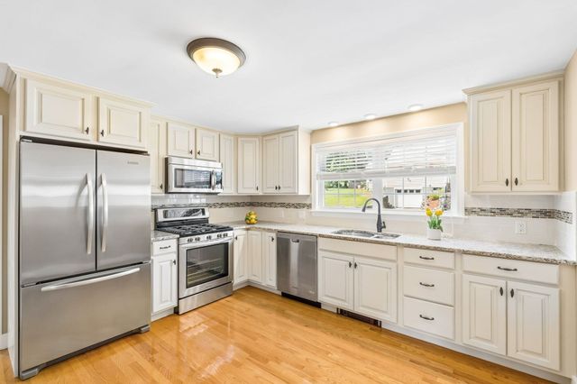 71 Hillcrest Road, Marlborough, MA 01752