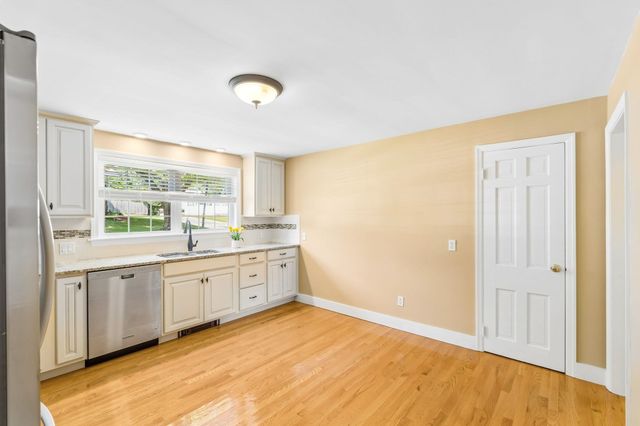 71 Hillcrest Road, Marlborough, MA 01752