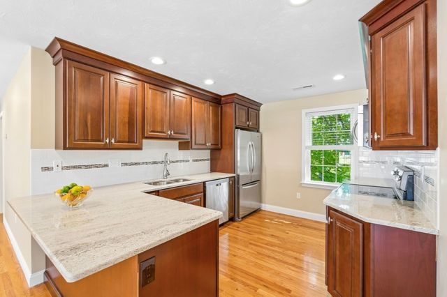 71 Hillcrest Road, Marlborough, MA 01752