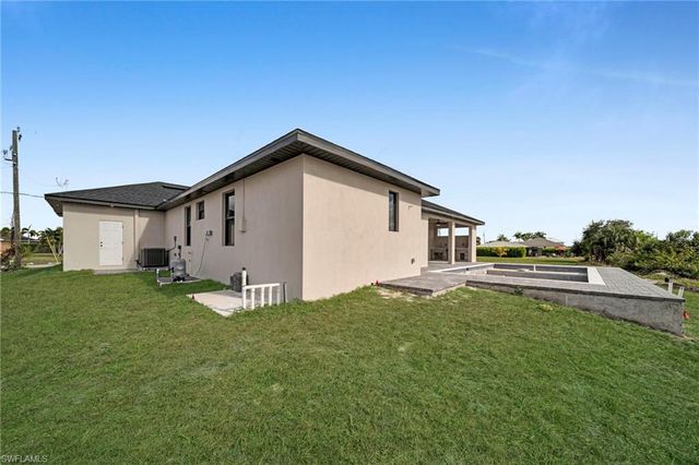 2540 NW 6th TER, Cape Coral, FL 33993