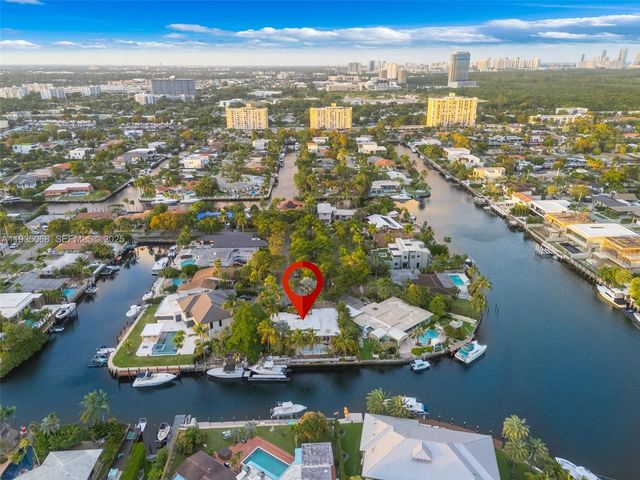 12900 Ixora Cir, North Miami, FL 33181