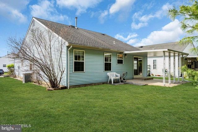 27 ABERGELE DR, Toms River, NJ 08757