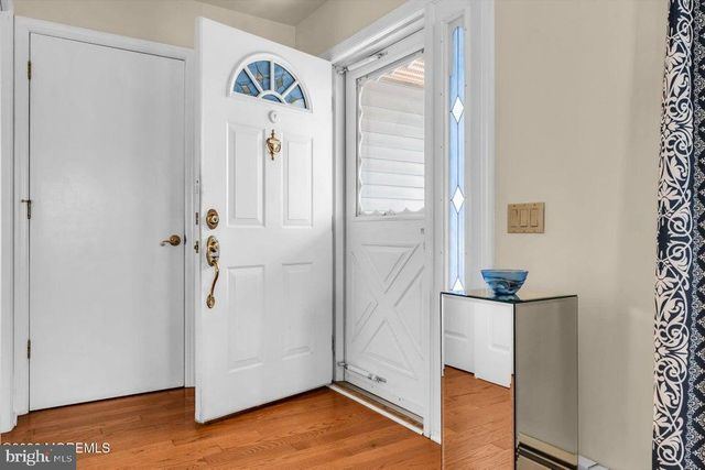 27 ABERGELE DR, Toms River, NJ 08757