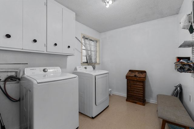 2206 Hendricks St, Gladewater, TX 75647