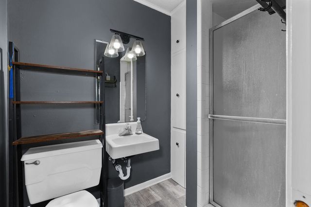 2206 Hendricks St, Gladewater, TX 75647