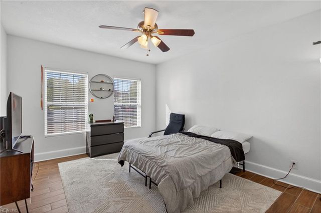 977 Barrington CT, Virginia Beach, VA 23452