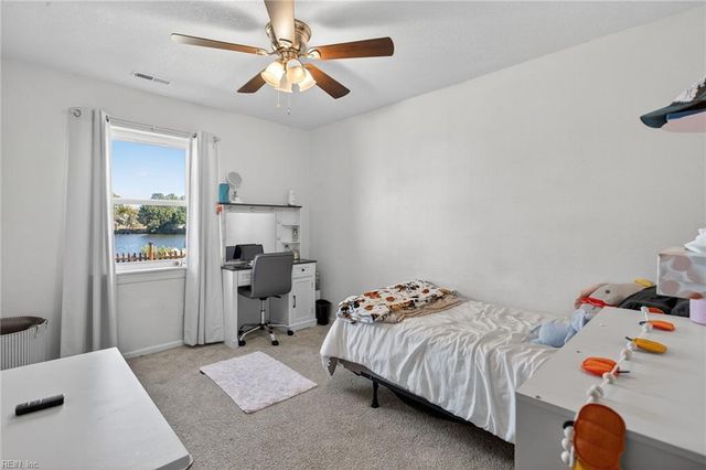 977 Barrington CT, Virginia Beach, VA 23452