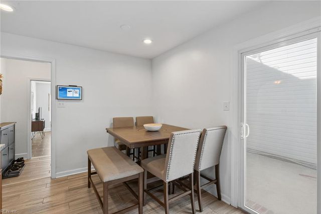 977 Barrington CT, Virginia Beach, VA 23452