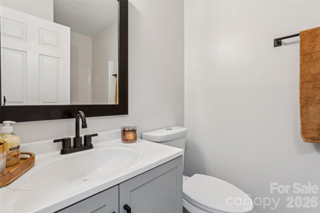 1638 Arlyn Circle G, Charlotte, NC 28213