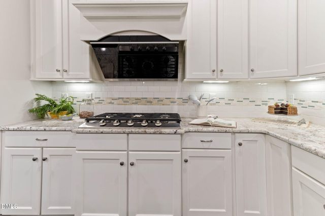 1325 Magnolia Bend Loop, Cary, NC 27519