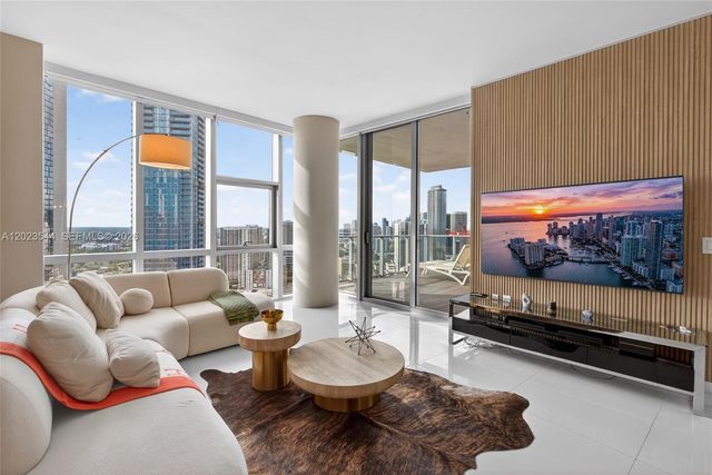 851 NE 1st Avenue 3201, Miami, FL 33132