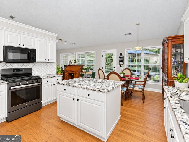 5764 Dexters Mill Place, Buford, GA 30518
