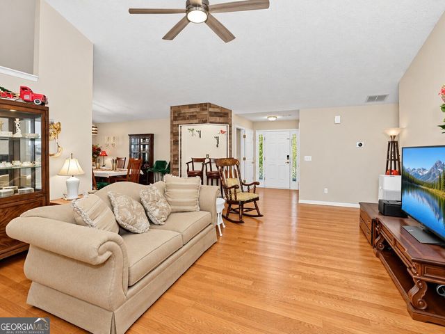 5764 Dexters Mill Place, Buford, GA 30518