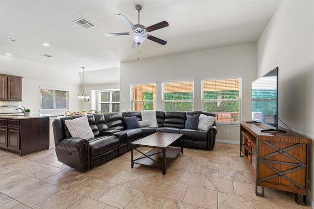 133 Kirkhill ST, Hutto, TX 78634