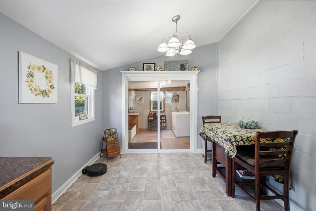991 HAMMONDS MILL RD, Hedgesville, WV 25427
