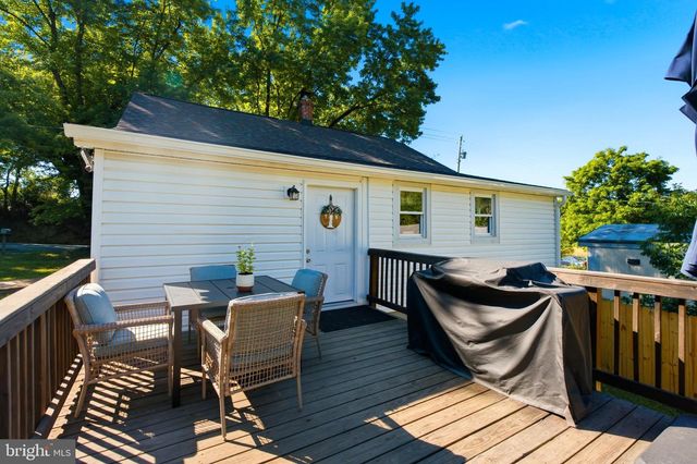 991 HAMMONDS MILL RD, Hedgesville, WV 25427
