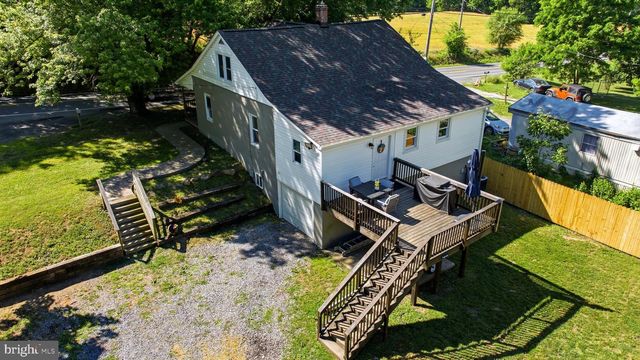 991 HAMMONDS MILL RD, Hedgesville, WV 25427
