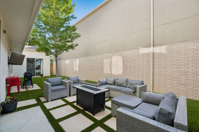3320 Walchard Court, Dallas, TX 75229