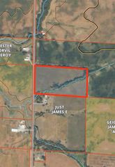 15424 Diamond Springs Road, Sandoval, IL 62882