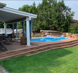 72 Forest Ave, Hawthorne Boro, NJ 07506
