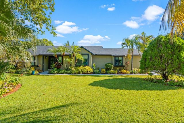 15031 SW 154th Ter, Miami, FL 33187