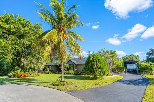 15031 SW 154th Ter, Miami, FL 33187