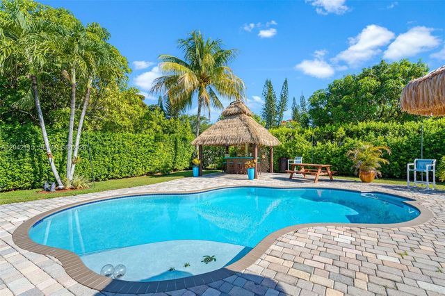 15031 SW 154th Ter, Miami, FL 33187