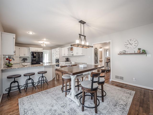 10200 Byron Court, Newburgh, IN 47630