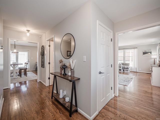 10200 Byron Court, Newburgh, IN 47630