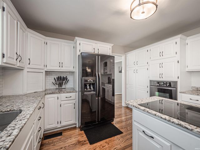 10200 Byron Court, Newburgh, IN 47630