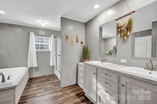 209 Sailwinds Road, Mooresville, NC 28115