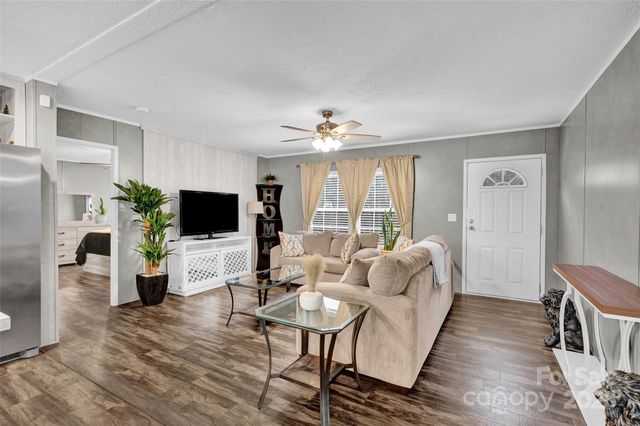 209 Sailwinds Road, Mooresville, NC 28115