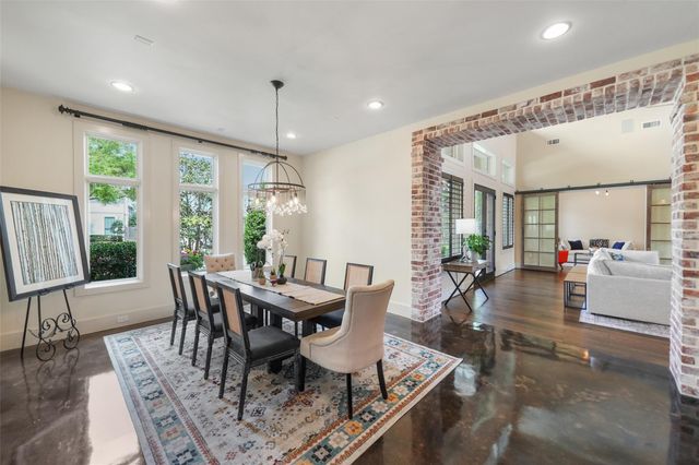 3610 Oak Forest Drive, Houston, TX 77018