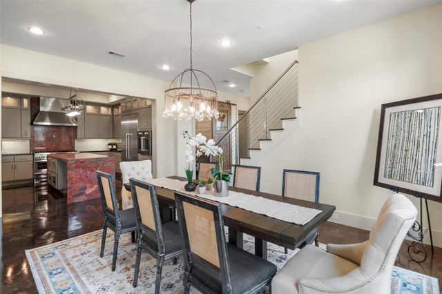 3610 Oak Forest Drive, Houston, TX 77018