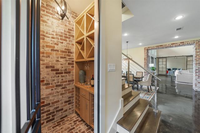 3610 Oak Forest Drive, Houston, TX 77018