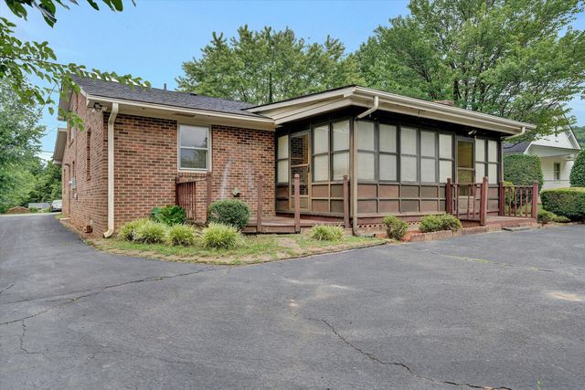 216 Poplar AVE, Salem, VA 24153