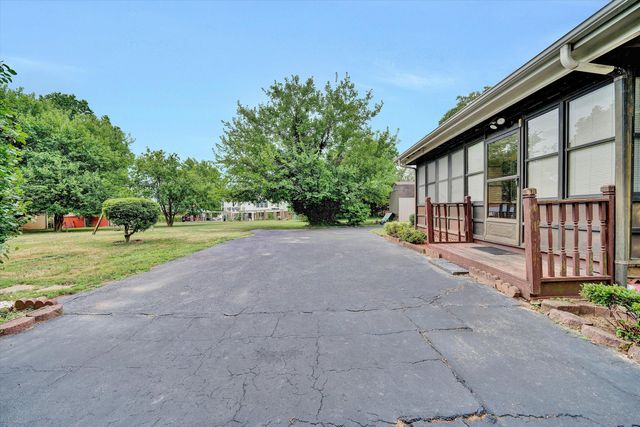 216 Poplar AVE, Salem, VA 24153