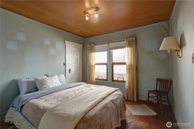 2756 44th Avenue SW, Seattle, WA 98116