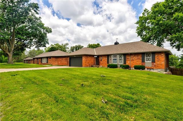 12162 E 39th Terrace S, Independence, MO 64052