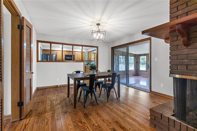 12162 E 39th Terrace S, Independence, MO 64052