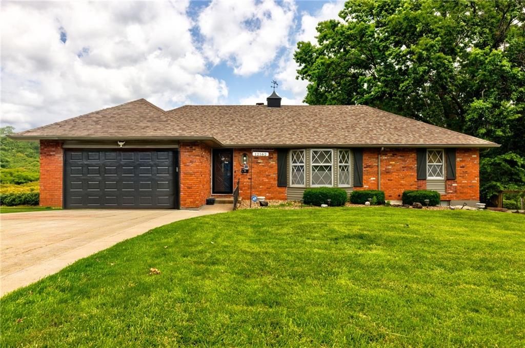 12162 E 39th Terrace S, Independence, MO 64052