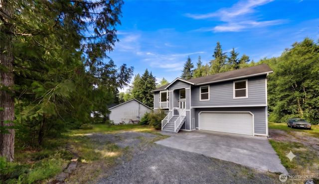 642 Sprague Valley Drive, Maple Falls, WA 98266