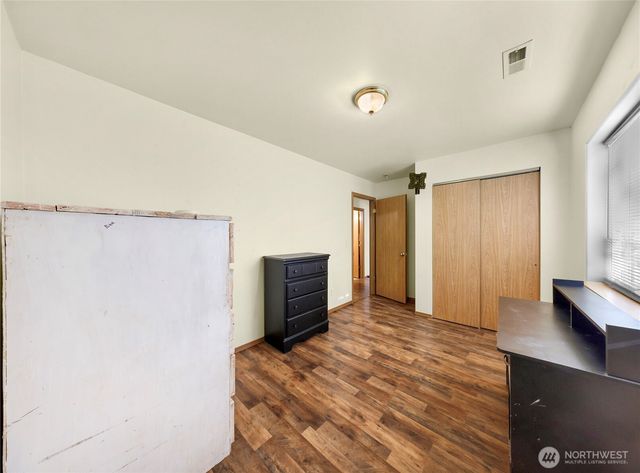 642 Sprague Valley Drive, Maple Falls, WA 98266
