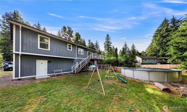 642 Sprague Valley Drive, Maple Falls, WA 98266