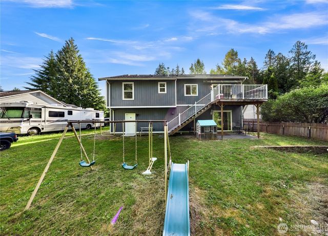 642 Sprague Valley Drive, Maple Falls, WA 98266