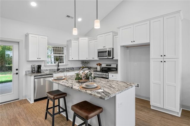 203 Blue Ridge Avenue, Belton, SC 29627
