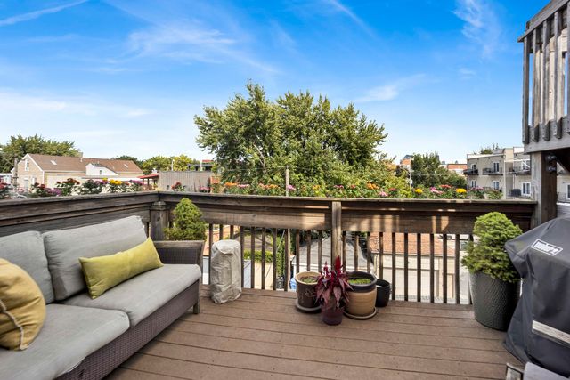 1617 N Hermitage Avenue 3N, Chicago, IL 60622